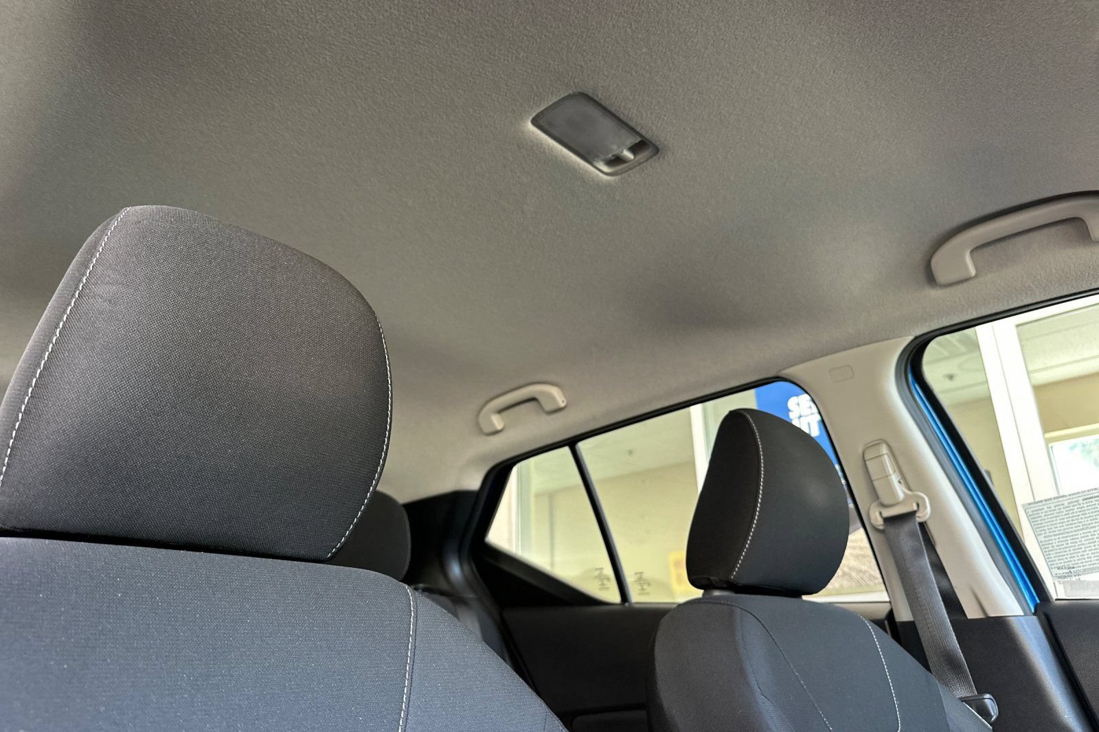 Used 2021 Nissan Kicks SV FWD image 17