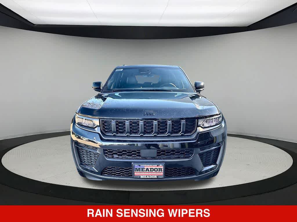 New 2026 Jeep Grand Cherokee Altitude AWD/4WD image 8