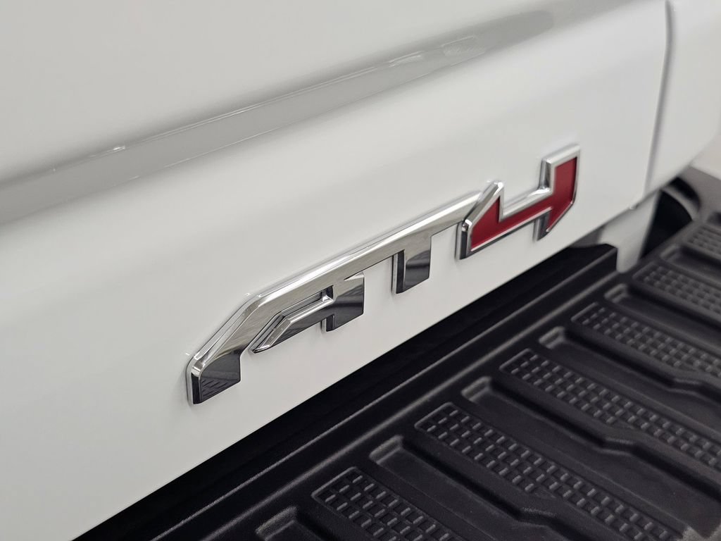Used 2026 GMC Sierra 2500 AT4 AWD/4WD image 24