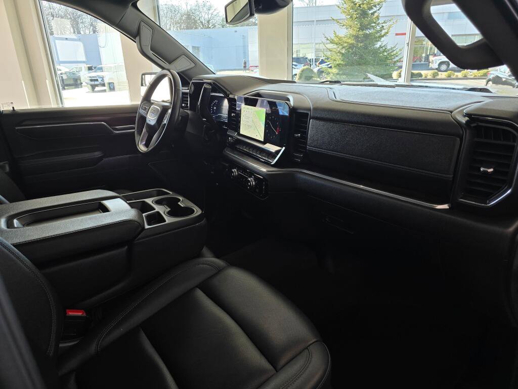 Used 2025 GMC Sierra 1500 SLT image 48