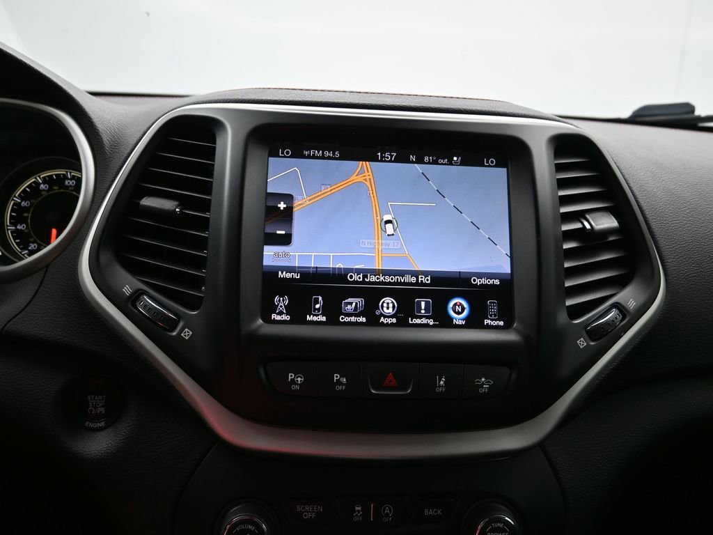 Used 2016 Jeep Cherokee Trailhawk w/ Comfort/Convenience Group image 17