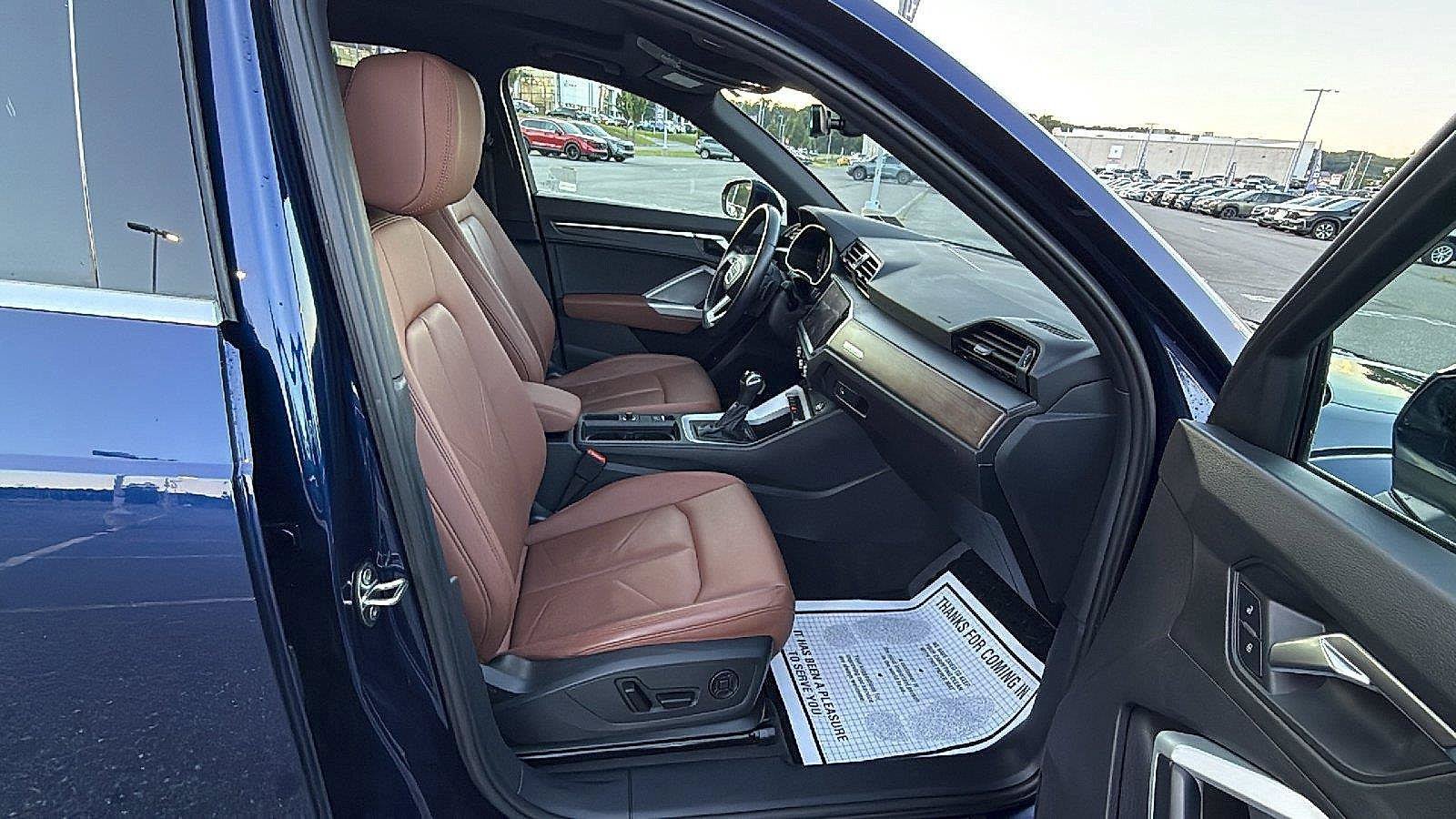Used 2022 Audi Q3 2.0T Premium w/ Convenience Package AWD/4WD image 17