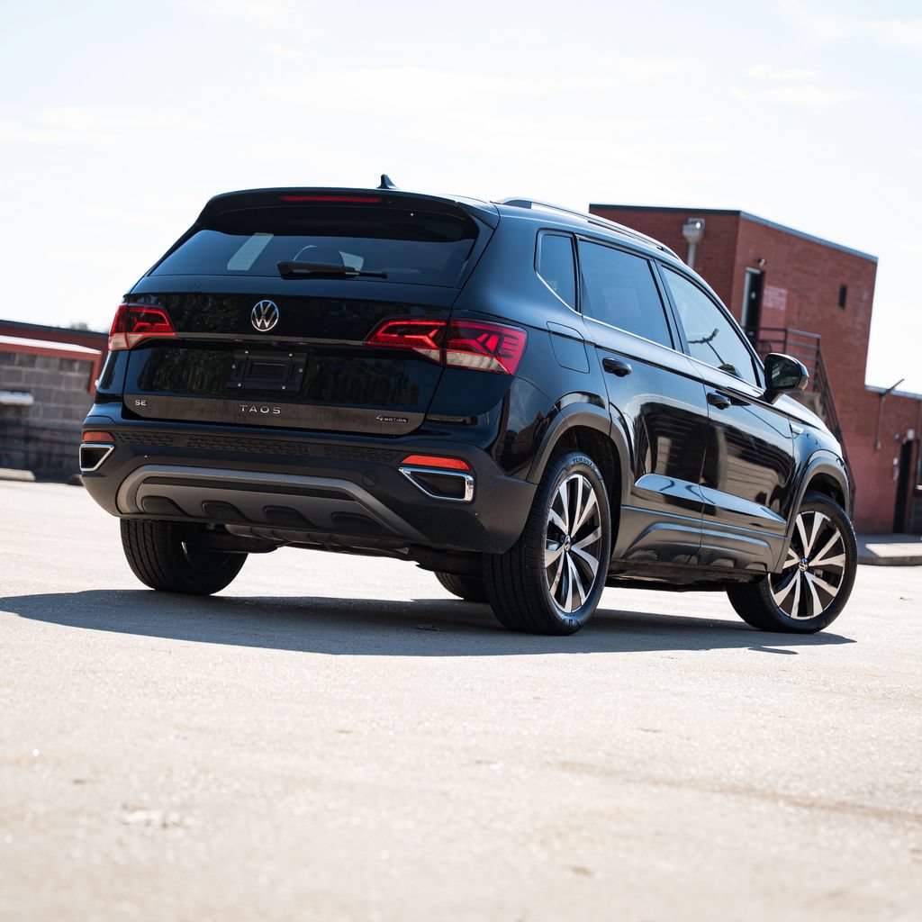 Certified 2022 Volkswagen Taos SE FWD image 6