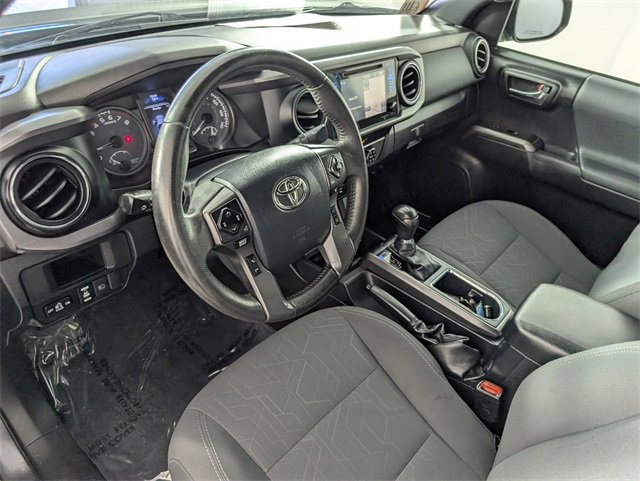 Used 2019 Toyota Tacoma TRD Off-Road image 10