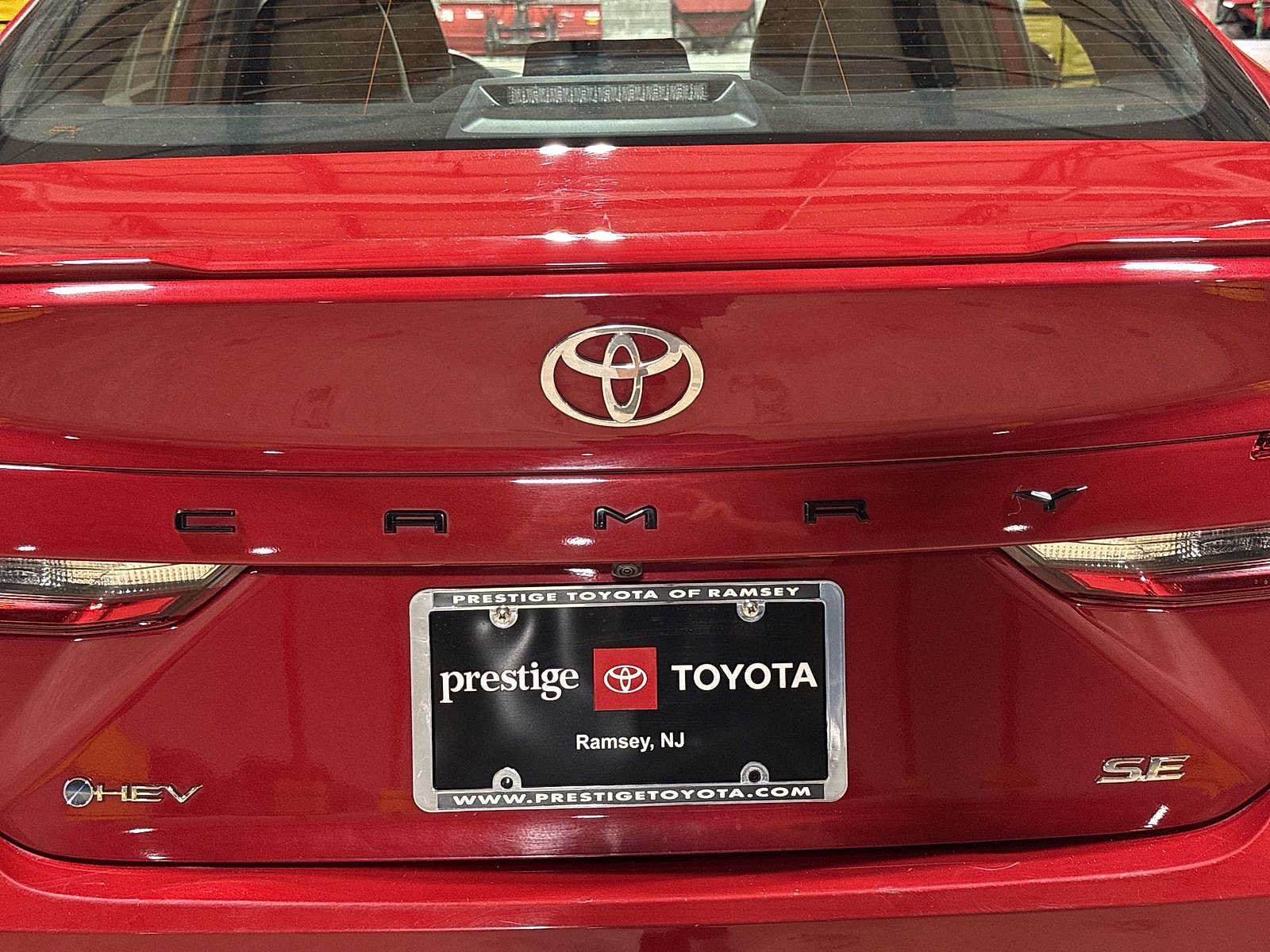 Used 2025 Toyota Camry SE FWD image 25