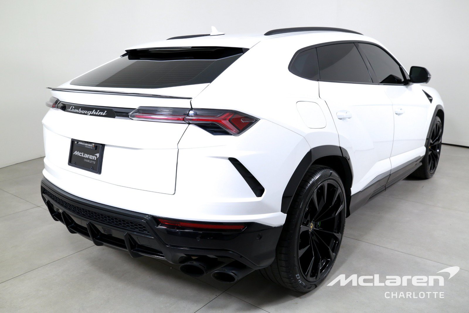 Used 2019 Lamborghini Urus AWD/4WD image 8