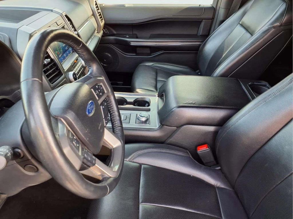 Used 2021 Ford Expedition XLT image 16