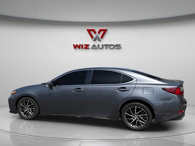 Used 2017 Lexus ES 350 w/ Navigation System Package FWD image 8