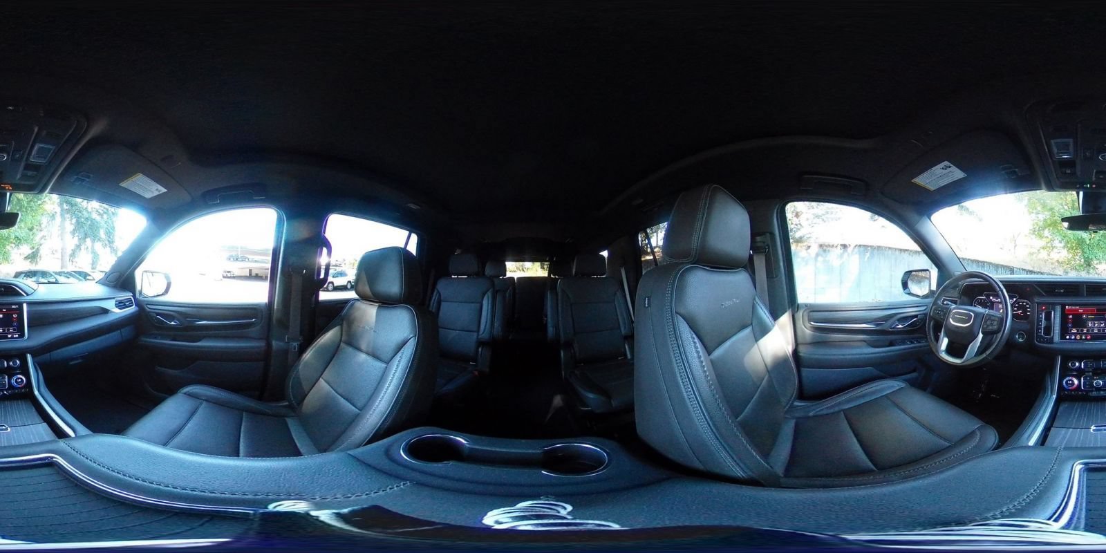 Used 2021 GMC Yukon Denali w/ Denali Premium Package AWD/4WD image 46