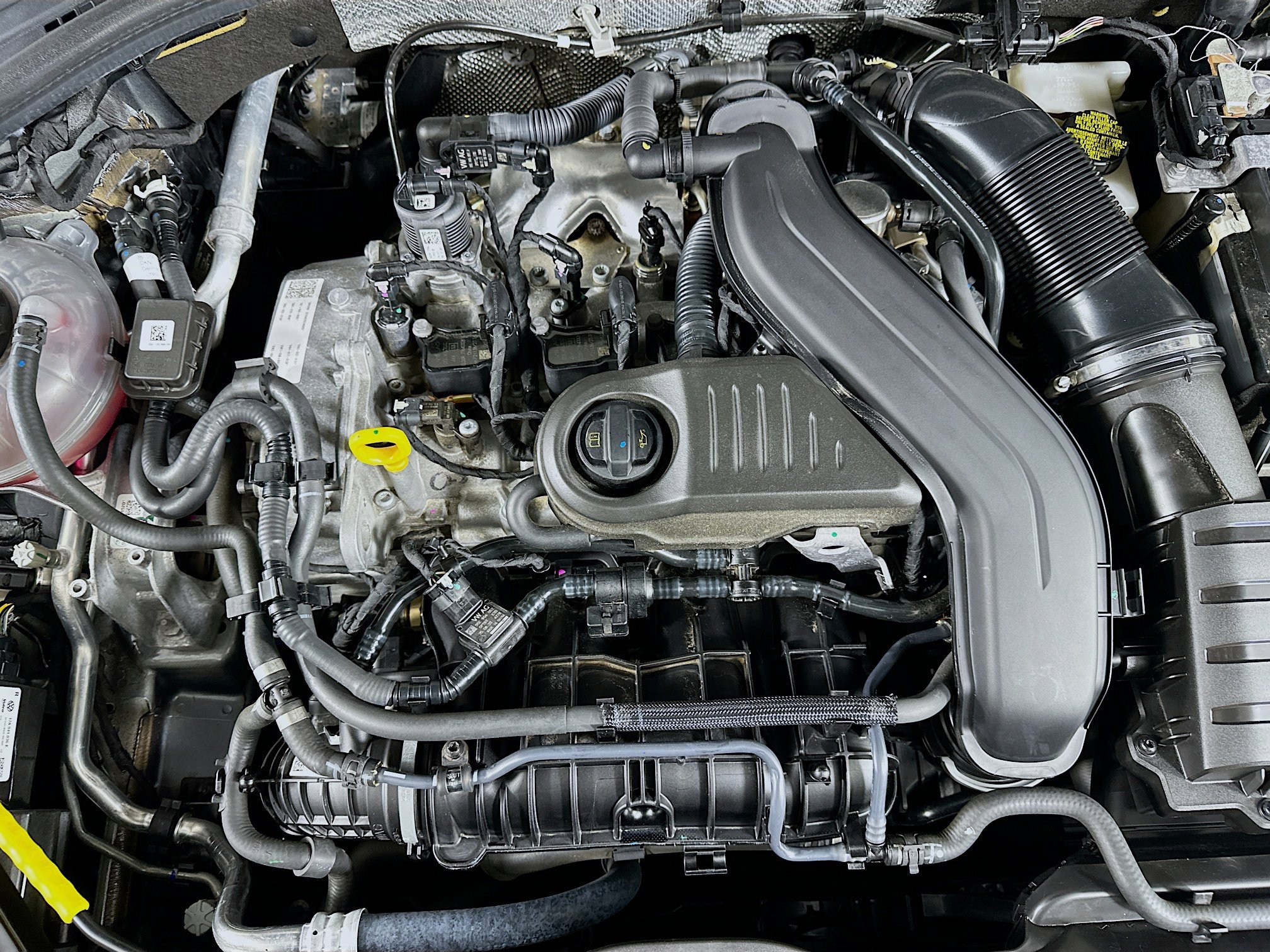 Used 2024 Volkswagen Jetta SE image 31