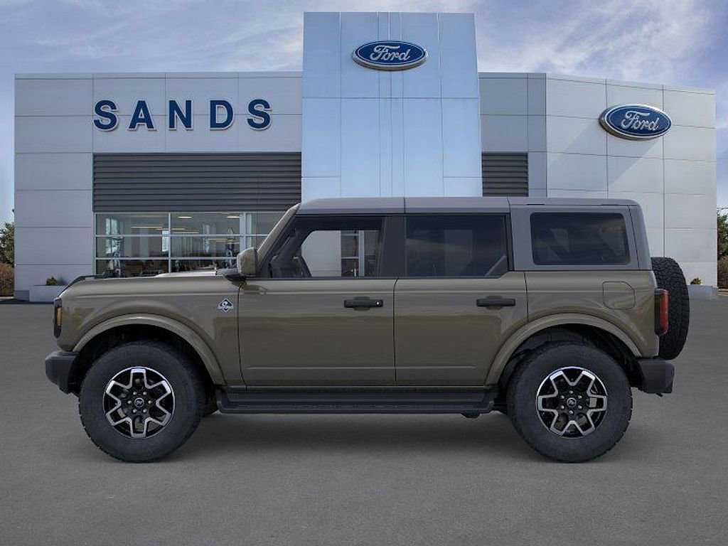New 2026 Ford Bronco Outer Banks image 3