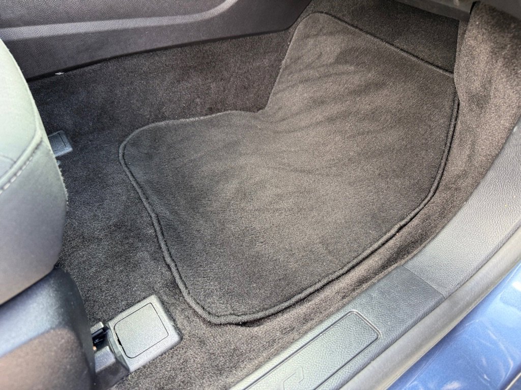 Used 2018 Ford Fusion SE FWD image 23