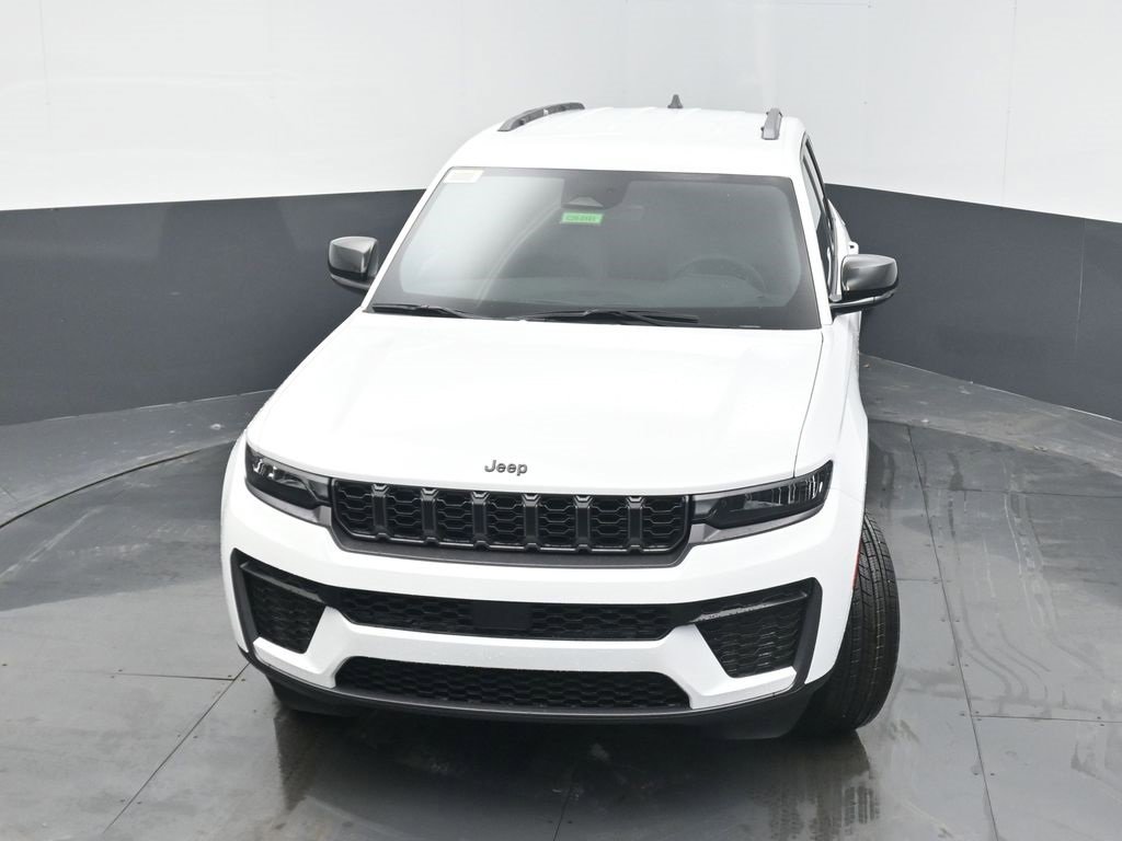 New 2026 Jeep Grand Cherokee Altitude image 39