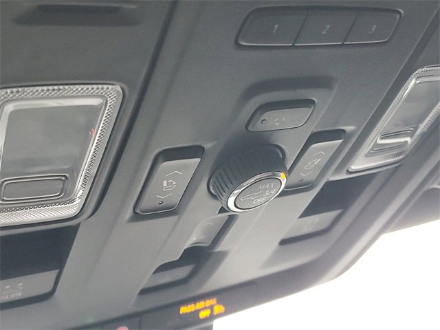 Certified 2023 Chevrolet Suburban Premier image 32