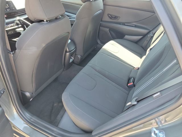 Used 2025 Hyundai Elantra Sport image 22