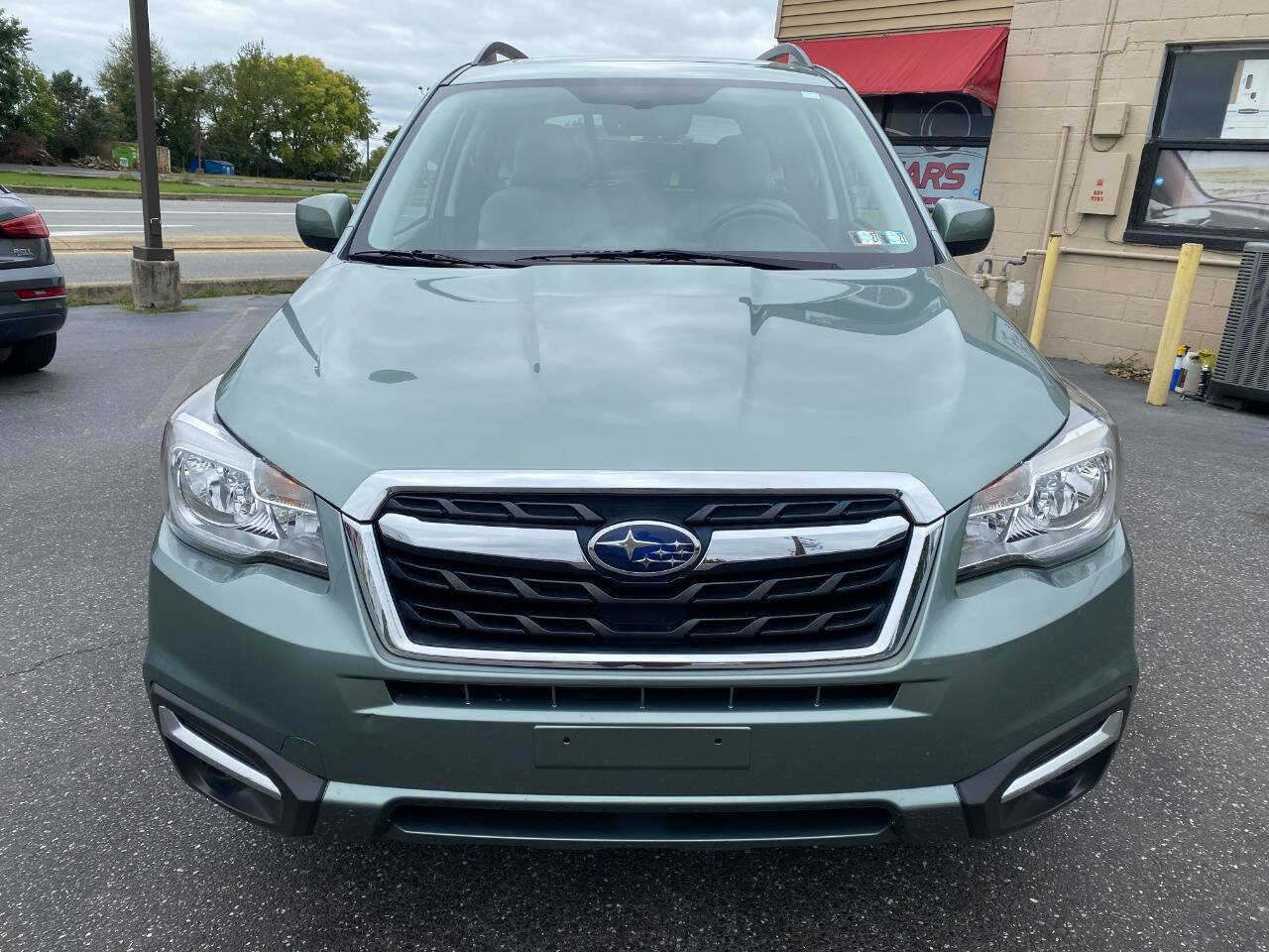 Used 2018 Subaru Forester 2.5i Premium w/ Protection Package #1 AWD/4WD image 8