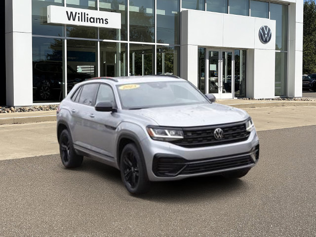 Used 2023 Volkswagen Atlas Cross Sport SEL R-Line AWD/4WD image 1
