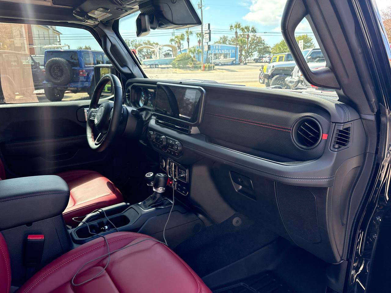 Used 2024 Jeep Wrangler Unlimited Rubicon 392 image 11