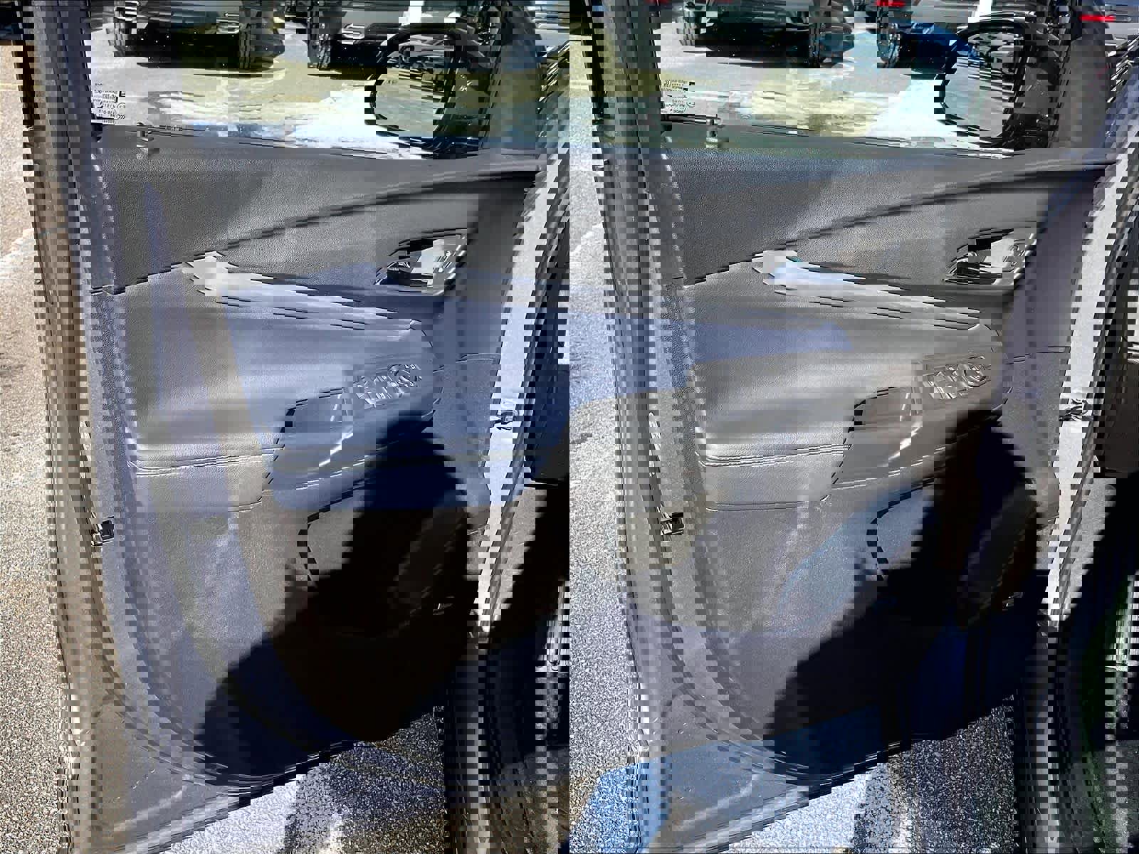 Used 2023 Chevrolet Bolt EUV Premier w/ Sun & Sound Package image 9