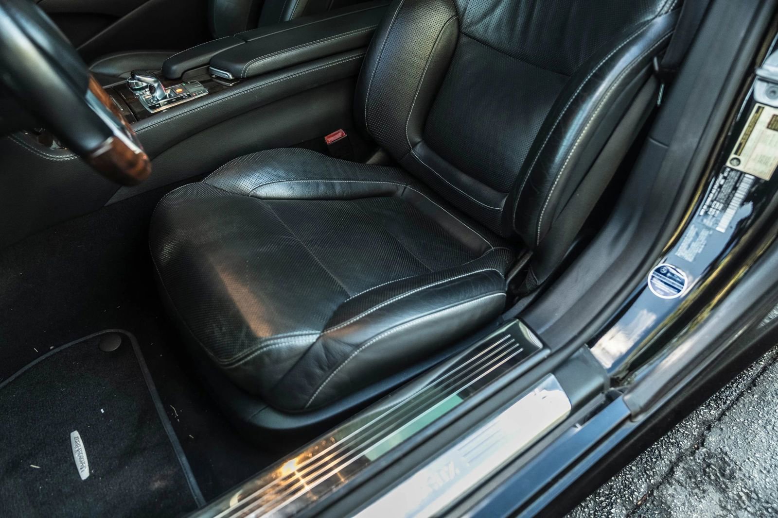 Used 2013 Mercedes-Benz SL 550 w/ Premium Pkg image 25