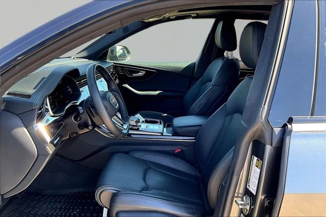 Used 2023 Audi Q8 Prestige w/ Prestige Package AWD/4WD image 27