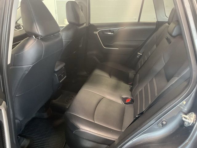 Used 2021 Toyota RAV4 XLE Premium AWD/4WD image 19