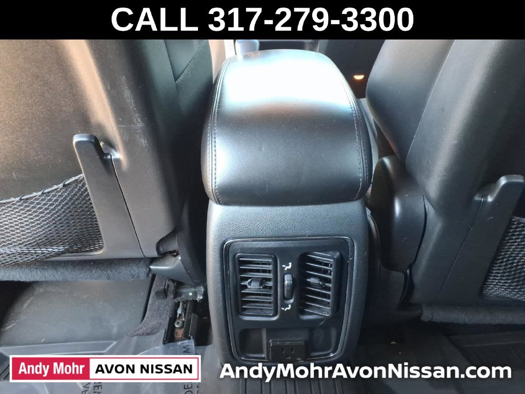 Used 2019 Jeep Grand Cherokee Altitude AWD/4WD image 37