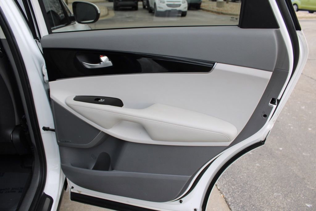 Used 2020 Kia Sorento SX image 26