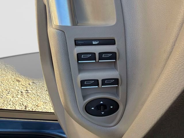 Used 2018 Ford Escape Titanium AWD/4WD image 19