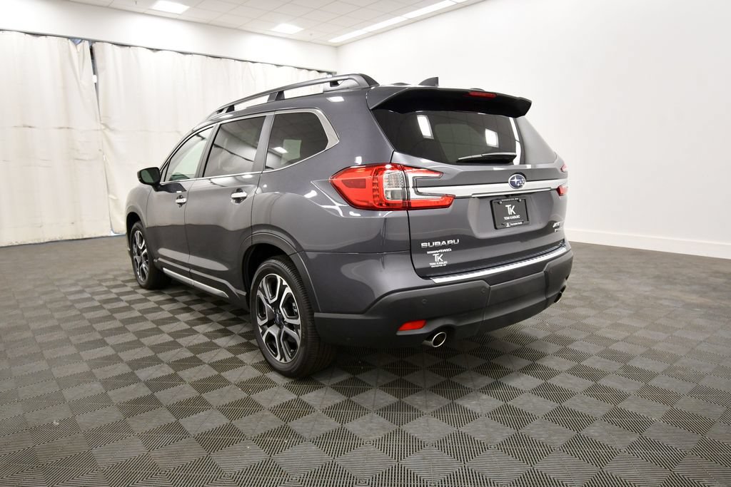 Used 2025 Subaru Ascent Touring AWD/4WD image 5
