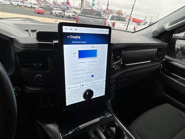 Used 2024 Ford F150 Lightning Flash AWD/4WD image 42