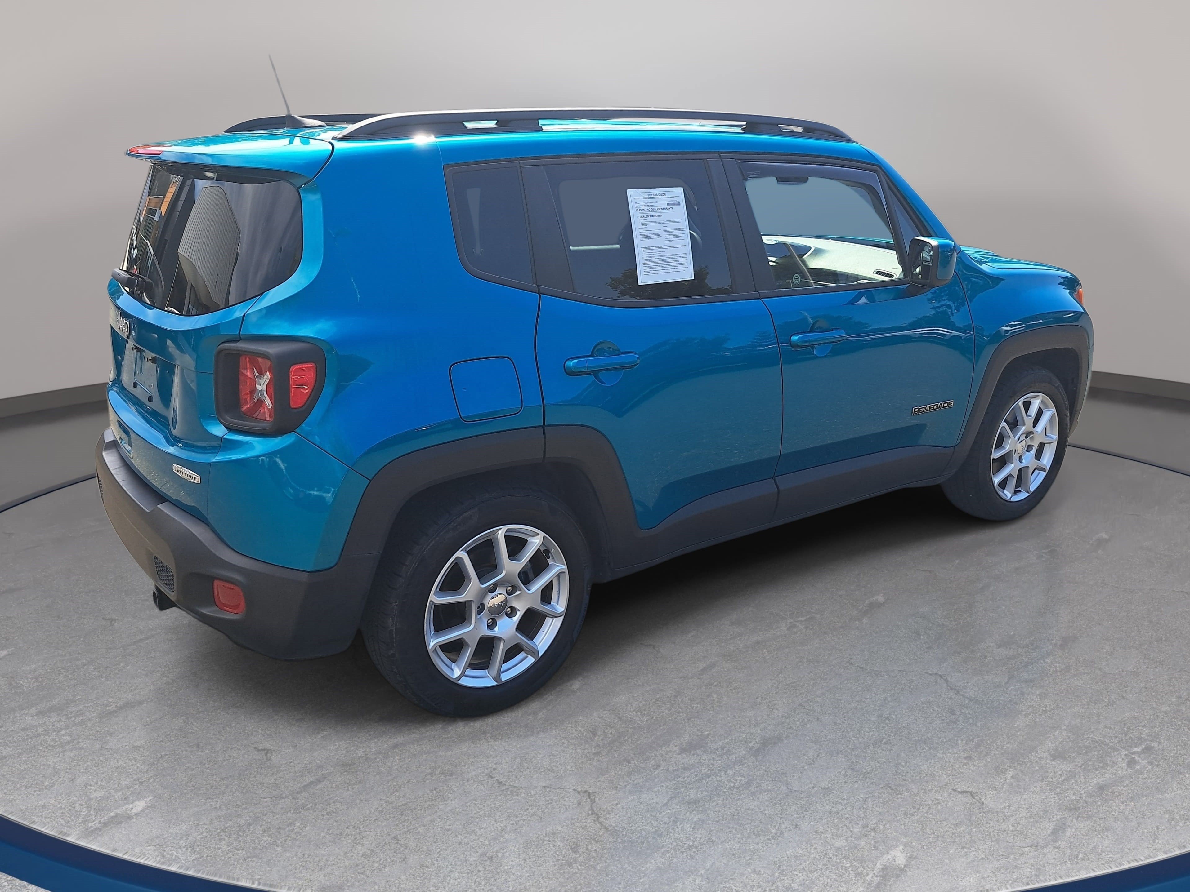 Used 2020 Jeep Renegade Latitude FWD image 5
