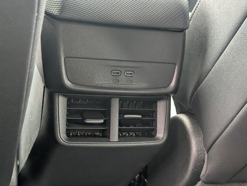 New 2026 Chevrolet Equinox LT w/ Convenience Package II image 31