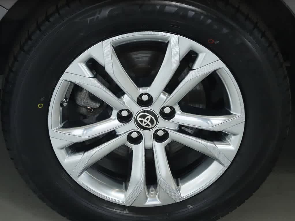 Certified 2022 Toyota Sienna Platinum AWD/4WD image 12