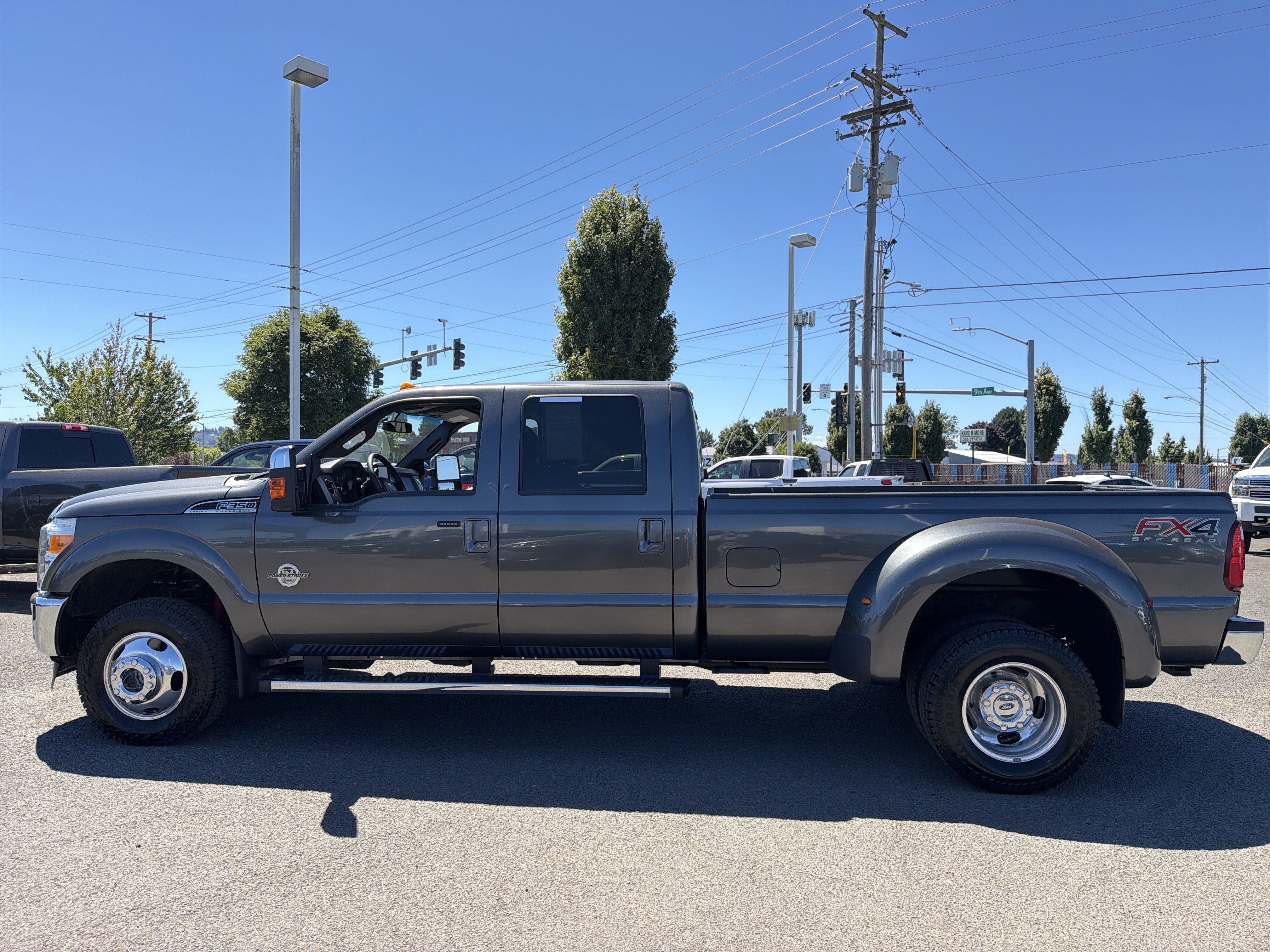 Used 2016 Ford F350 Lariat w/ Lariat Ultimate Package AWD/4WD image 2