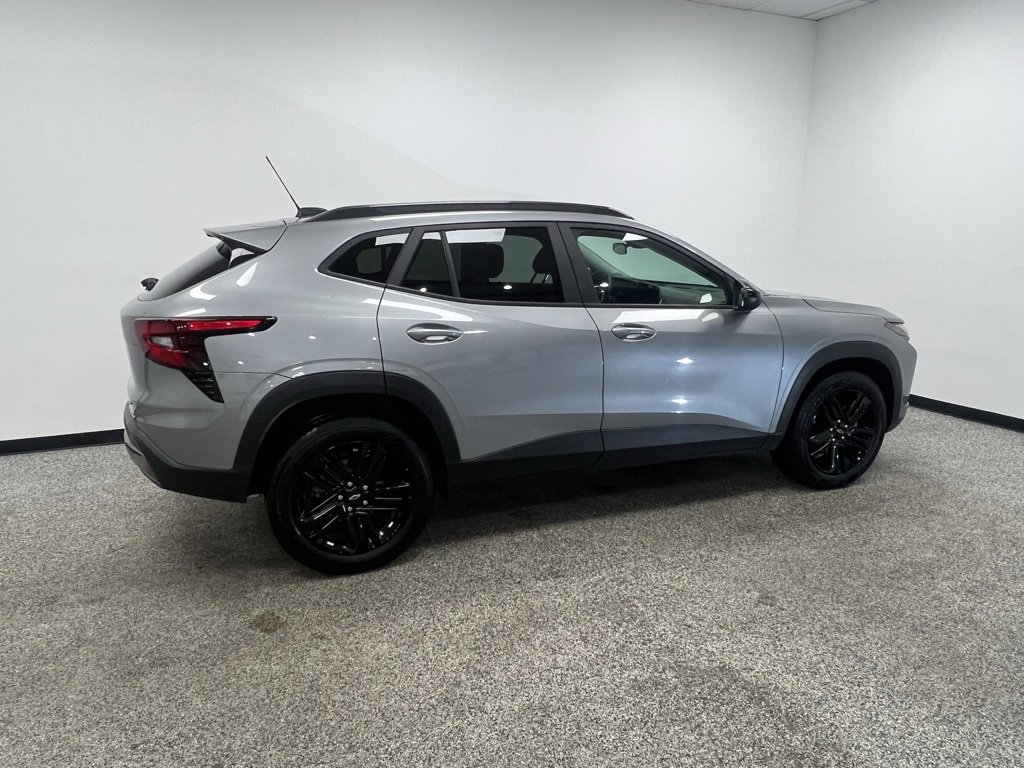 Used 2025 Chevrolet Trax ACTIV w/ Driver Confidence Package image 21