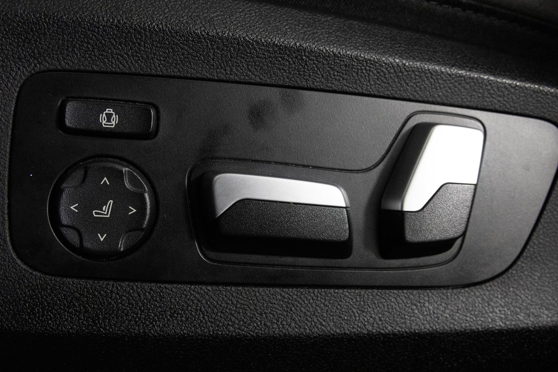 Used 2024 BMW X5 xDrive40i image 20