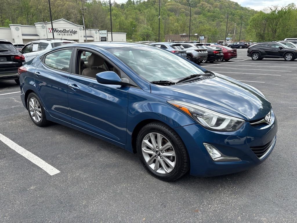 Used 2014 Hyundai Elantra SE w/ Option Group 02 FWD image 7