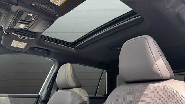 Used 2026 Subaru Outback Limited AWD/4WD image 24