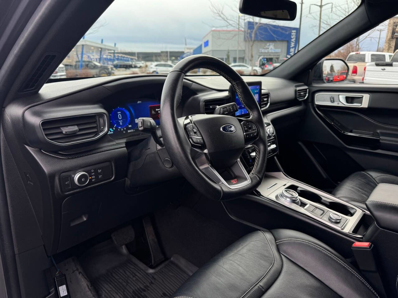 Used 2021 Ford Explorer ST image 18