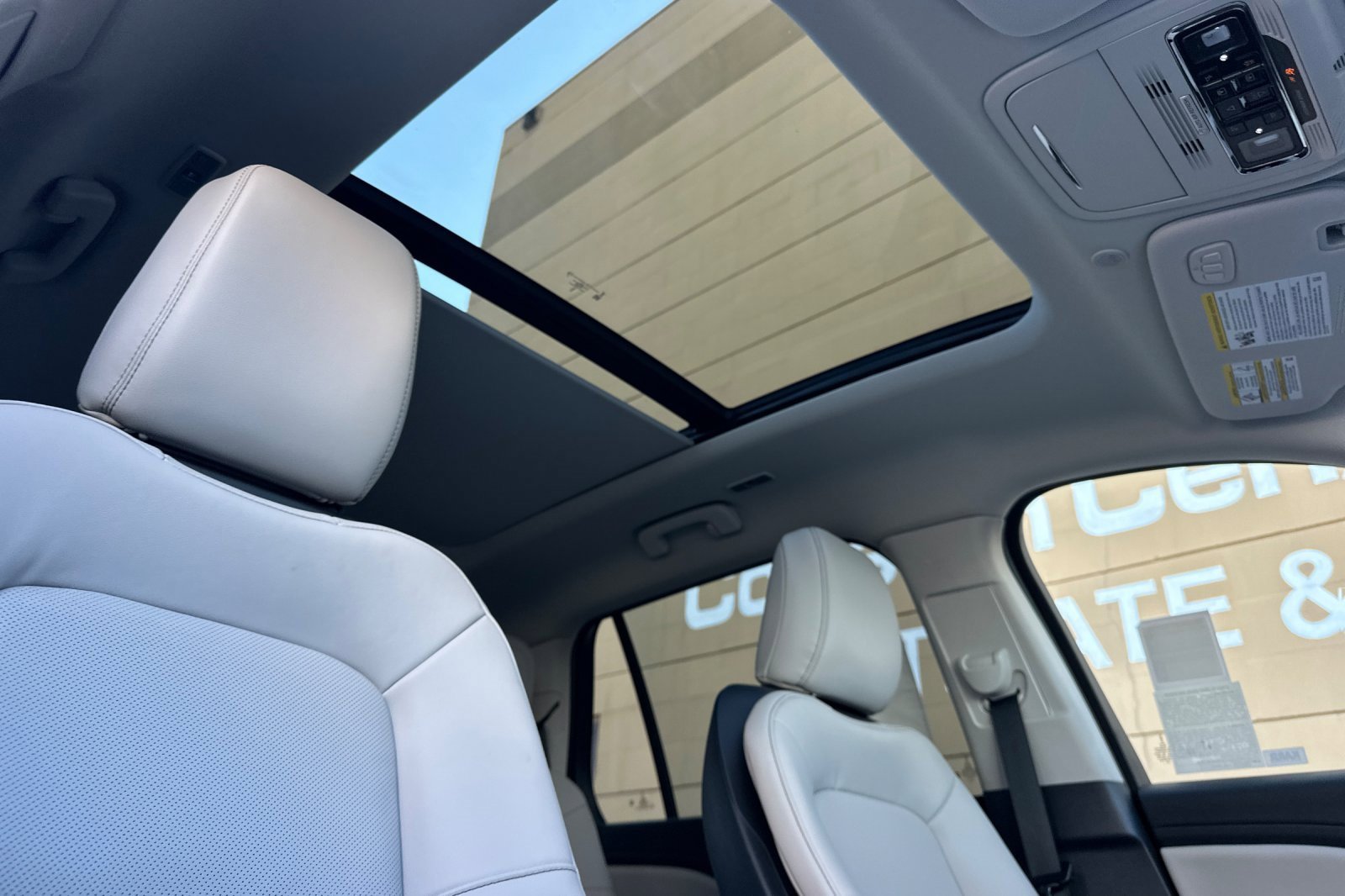 New 2025 Lincoln Aviator 2WD image 17