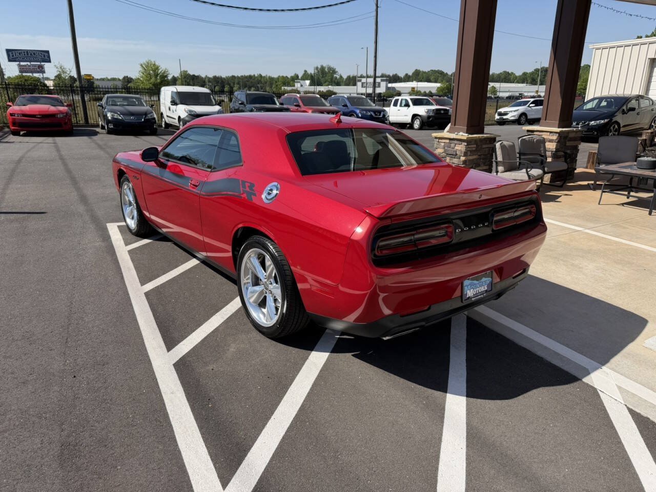 Used 2015 Dodge Challenger R/T Plus RWD image 4
