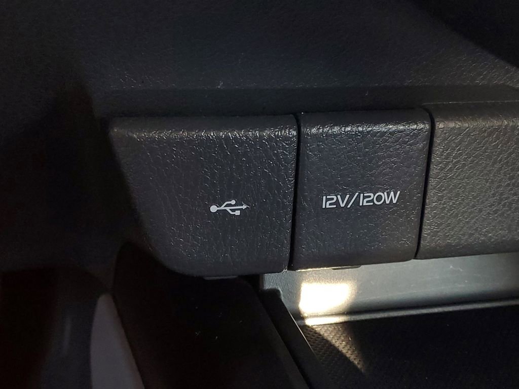 Used 2023 Toyota Camry SE image 24