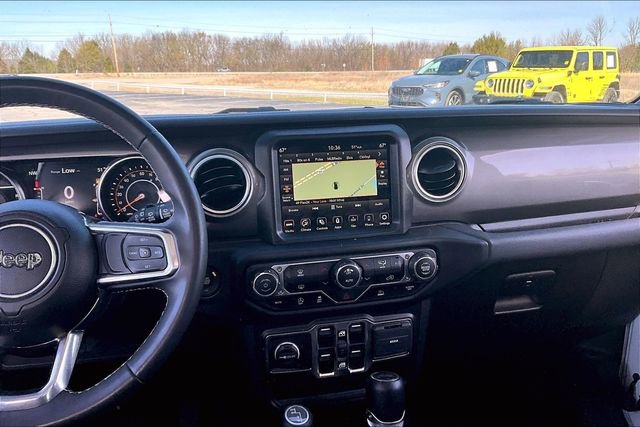 Used 2023 Jeep Wrangler Unlimited Sahara AWD/4WD image 9