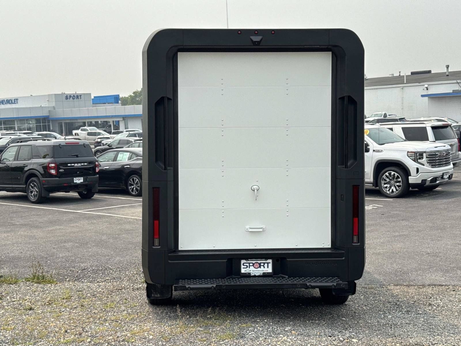 Used 2024 Chevrolet Brightdrop 400 w/ Commercial Equipment Package AWD/4WD image 29