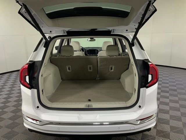 Used 2024 GMC Terrain Denali w/ Denali Premium Package image 36