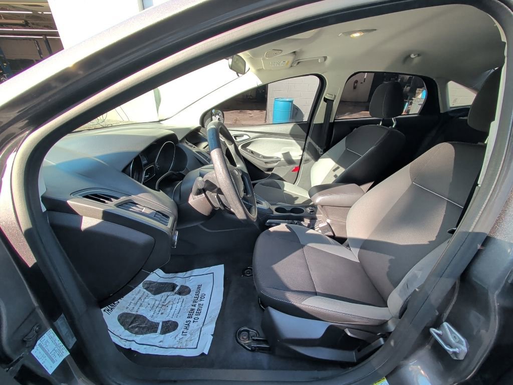 Used 2012 Ford Focus SE FWD image 10