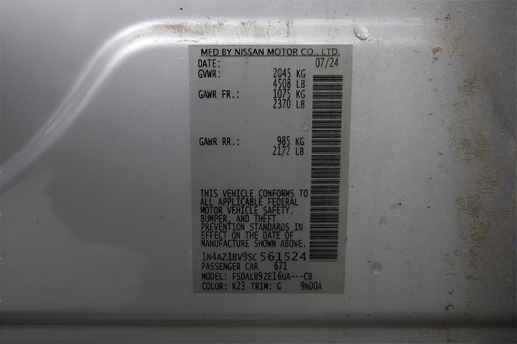Used 2025 Nissan Leaf S image 36