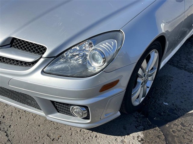 Used 2011 Mercedes-Benz SLK 300 image 9
