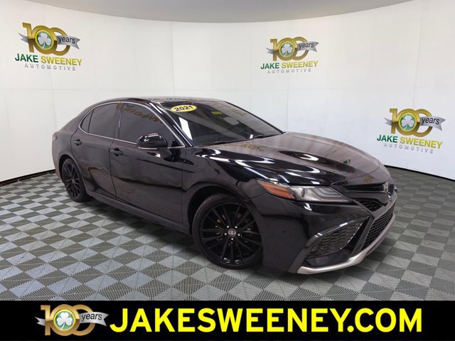 Used 2021 Toyota Camry XSE image 1